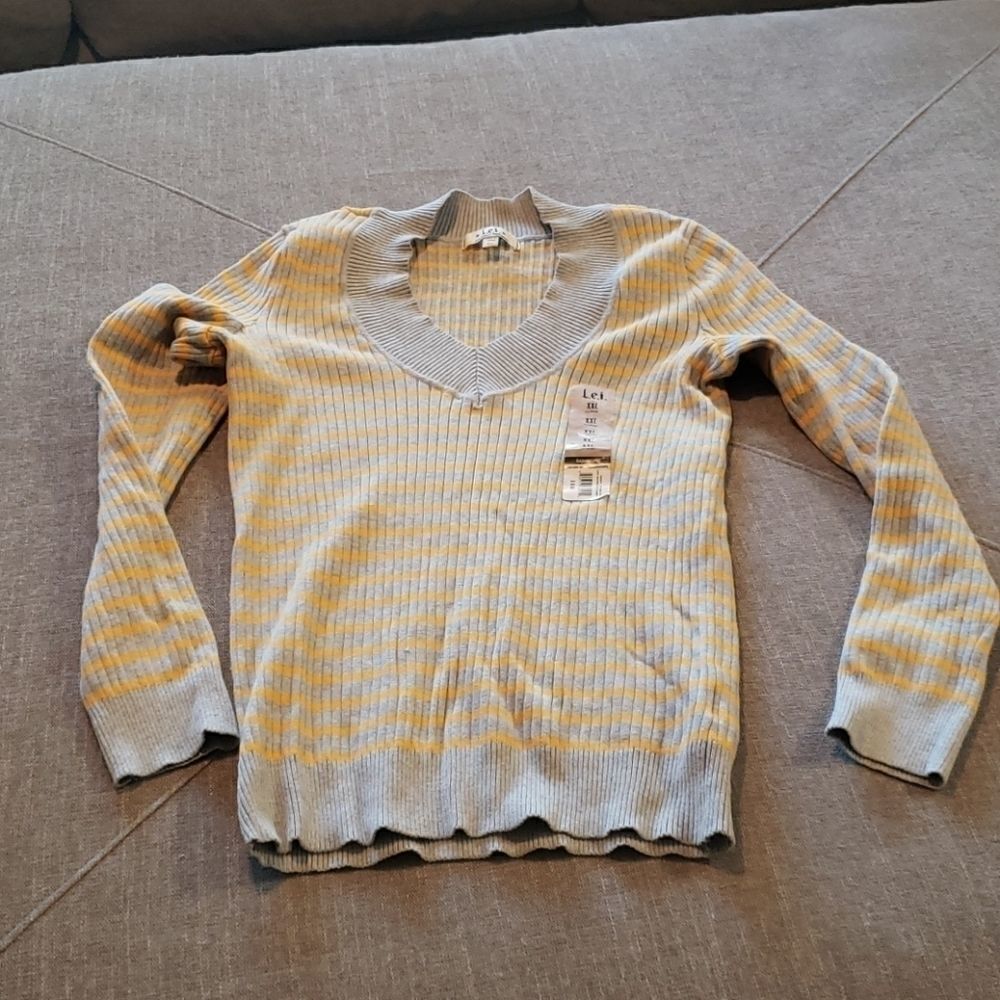 LEI XXL yellow & gray striped long sleeve top 💛